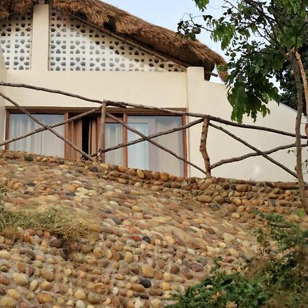 Hotel Agni Eco-Retreat à Una  Extérieur photo