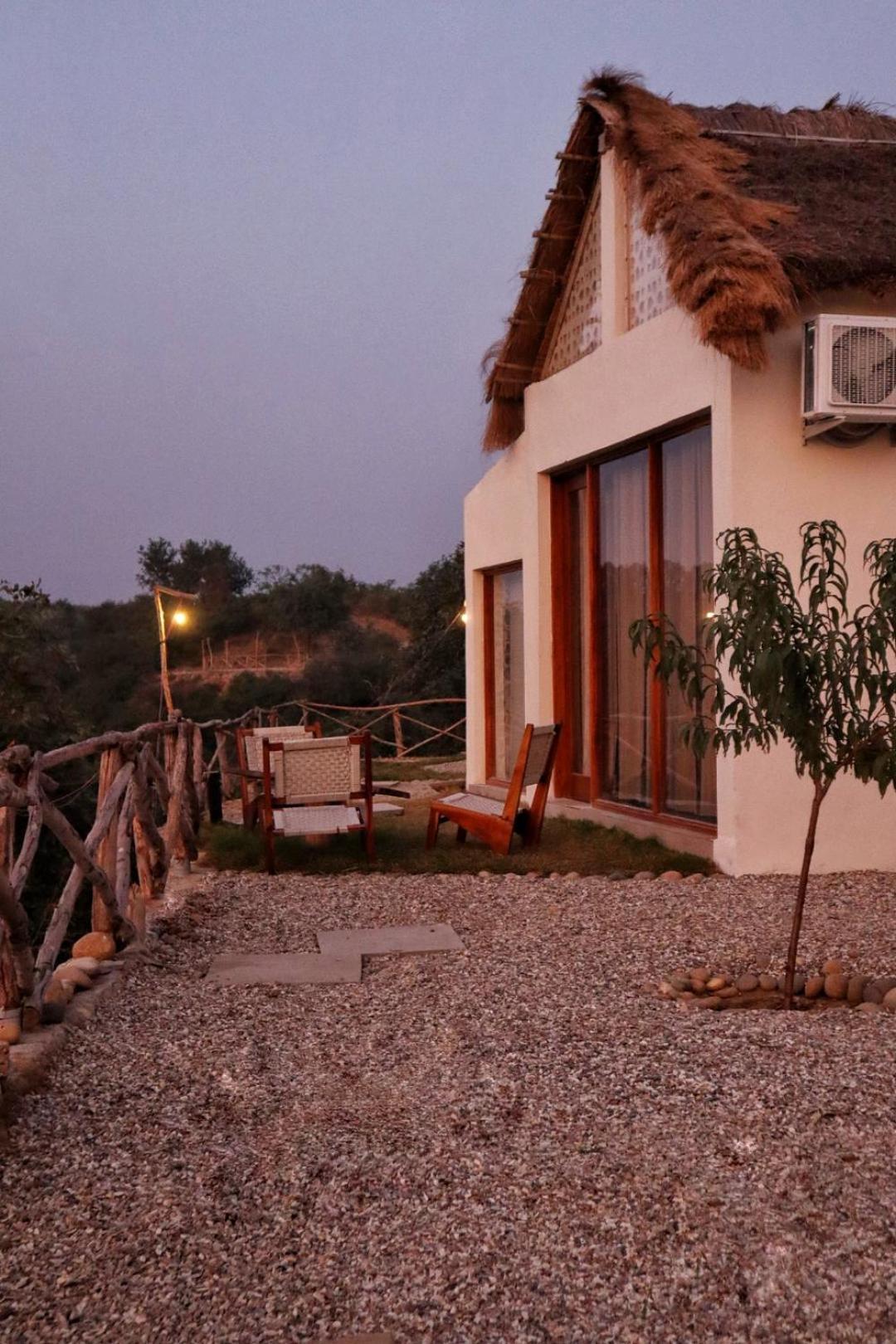 Hotel Agni Eco-Retreat à Una  Extérieur photo